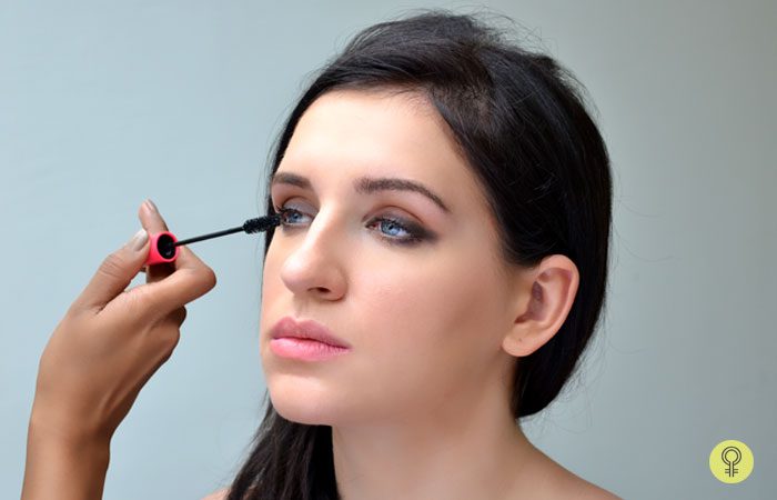 آرایش چشم با فرمژه در آرایش لایت